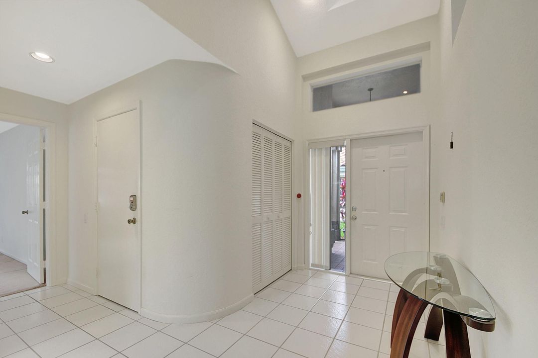 For Sale: $425,000 (3 beds, 2 baths, 1909 Square Feet)