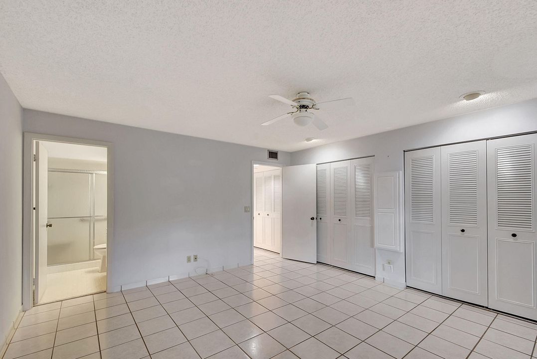 Active With Contract: $169,900 (2 beds, 2 baths, 1088 Square Feet)