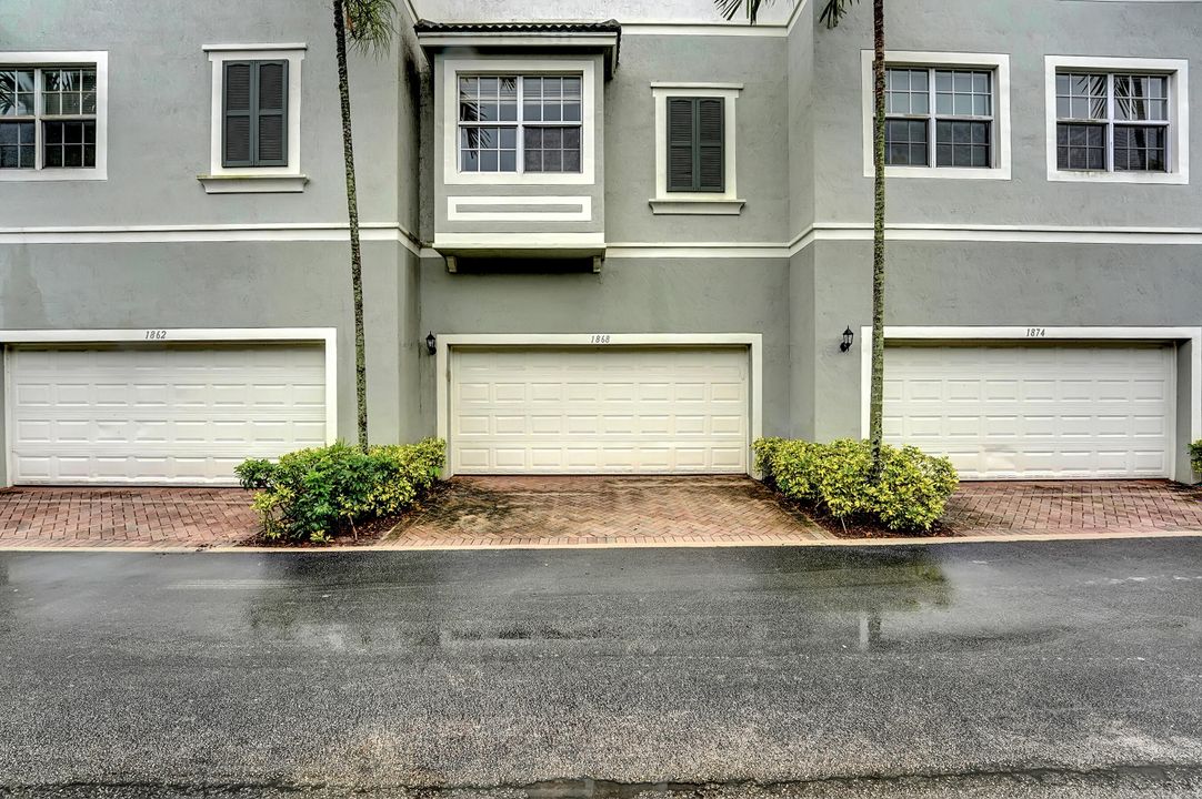For Rent: $3,750 (3 beds, 2 baths, 1622 Square Feet)