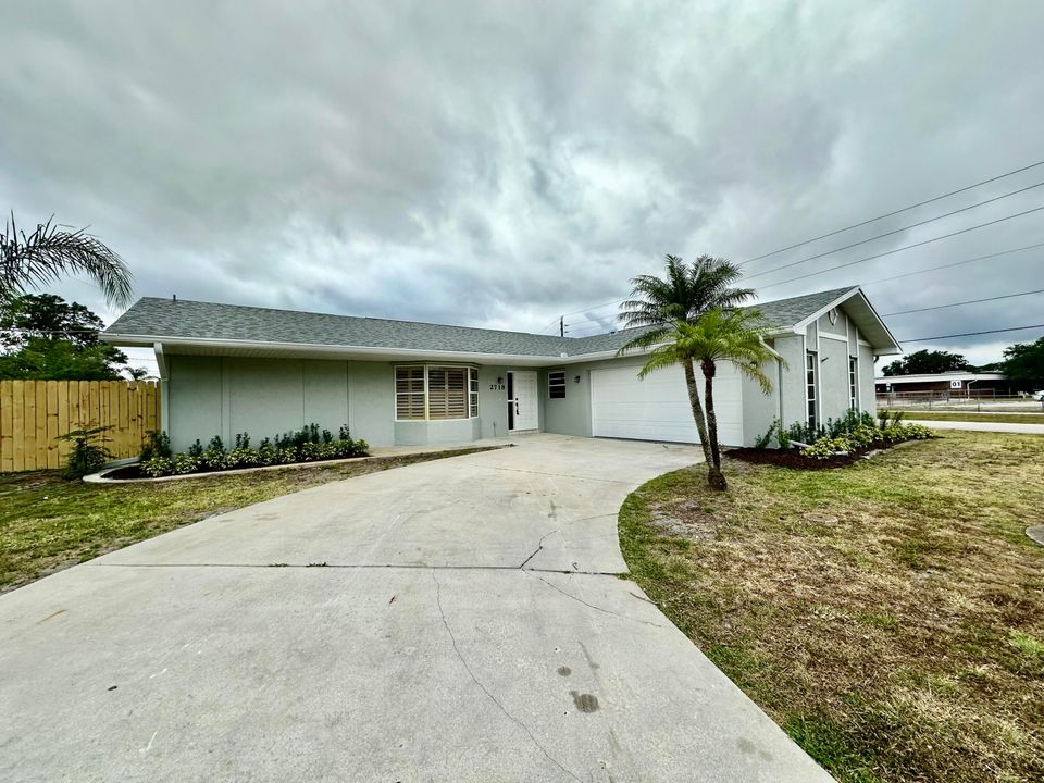 For Sale: $429,900 (3 beds, 2 baths, 1587 Square Feet)