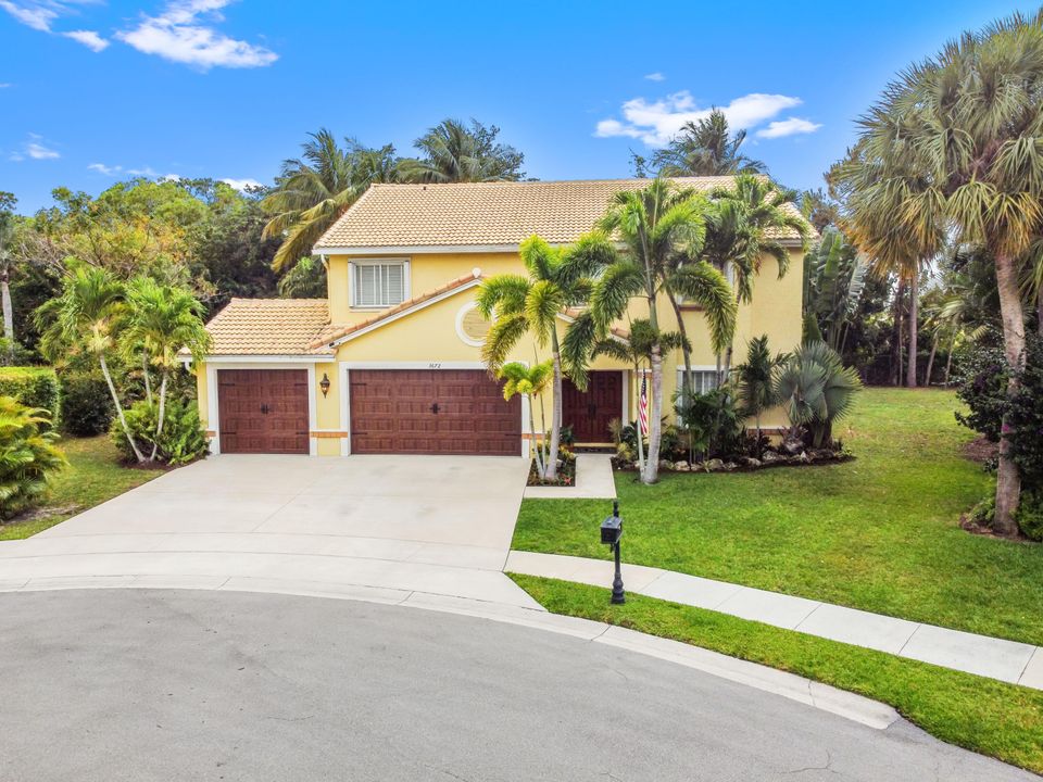 For Sale: $849,900 (4 beds, 2 baths, 3168 Square Feet)