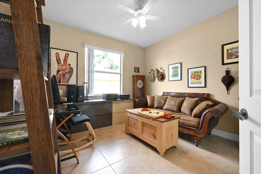 For Sale: $550,000 (3 beds, 2 baths, 1923 Square Feet)