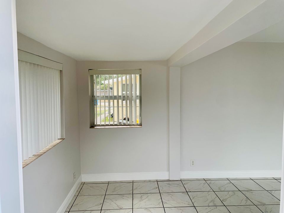 For Rent: $2,000 (2 beds, 2 baths, 722 Square Feet)