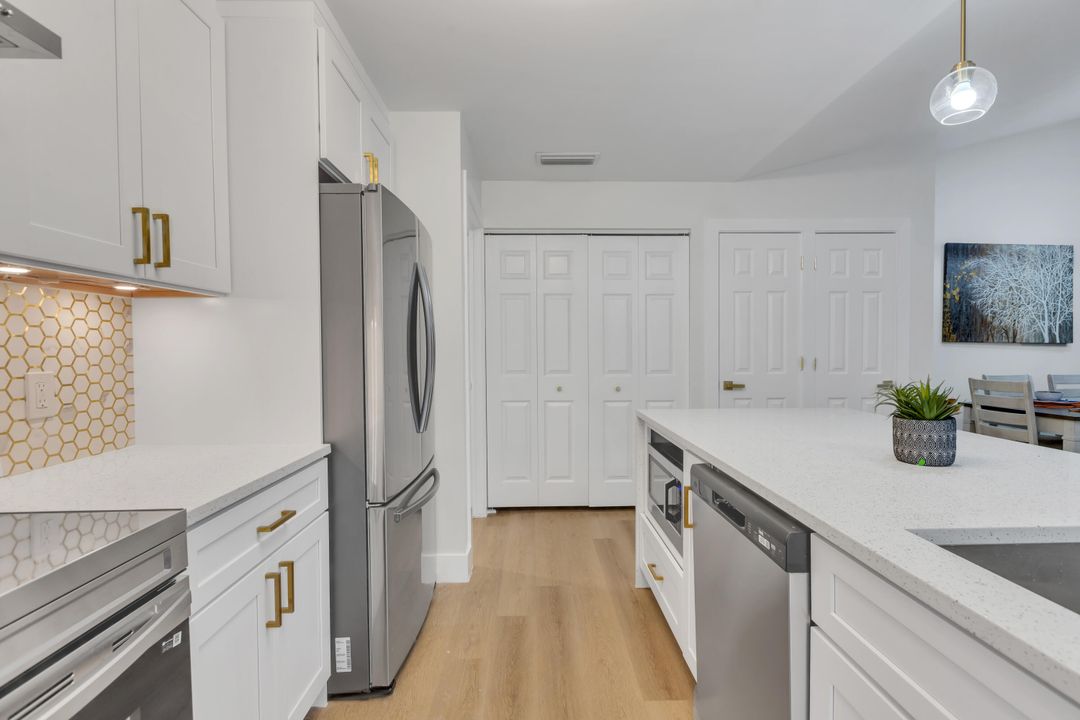 For Sale: $499,000 (2 beds, 2 baths, 1152 Square Feet)