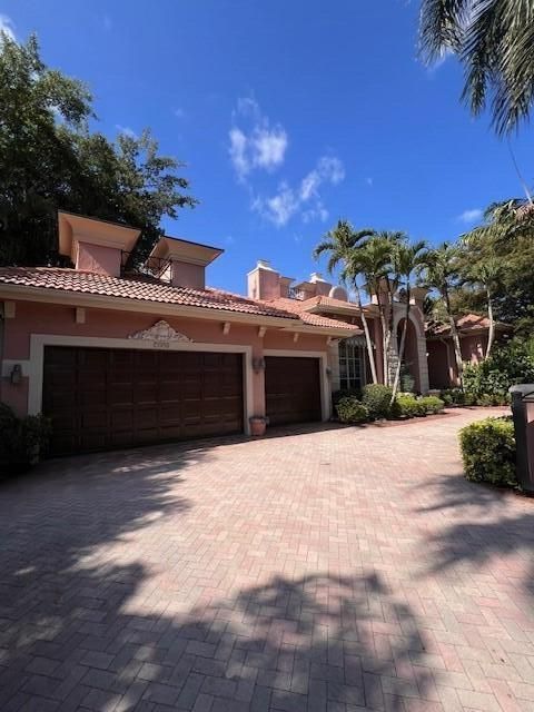 For Sale: $2,499,900 (4 beds, 5 baths, 4259 Square Feet)