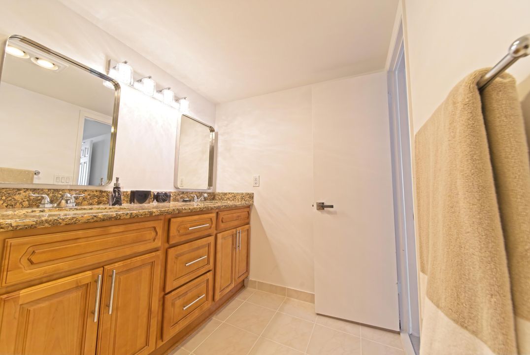 Active With Contract: $419,000 (2 beds, 2 baths, 1417 Square Feet)