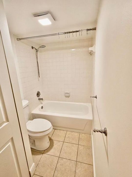 For Rent: $2,500 (2 beds, 2 baths, 1236 Square Feet)