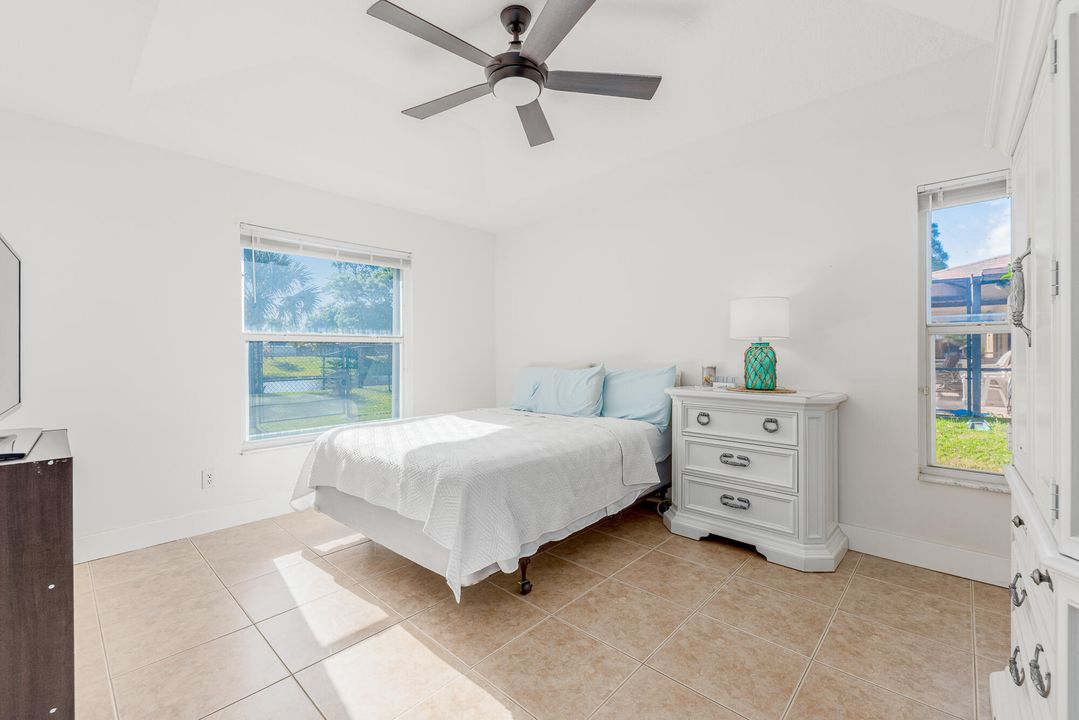 Active With Contract: $440,000 (3 beds, 2 baths, 1646 Square Feet)
