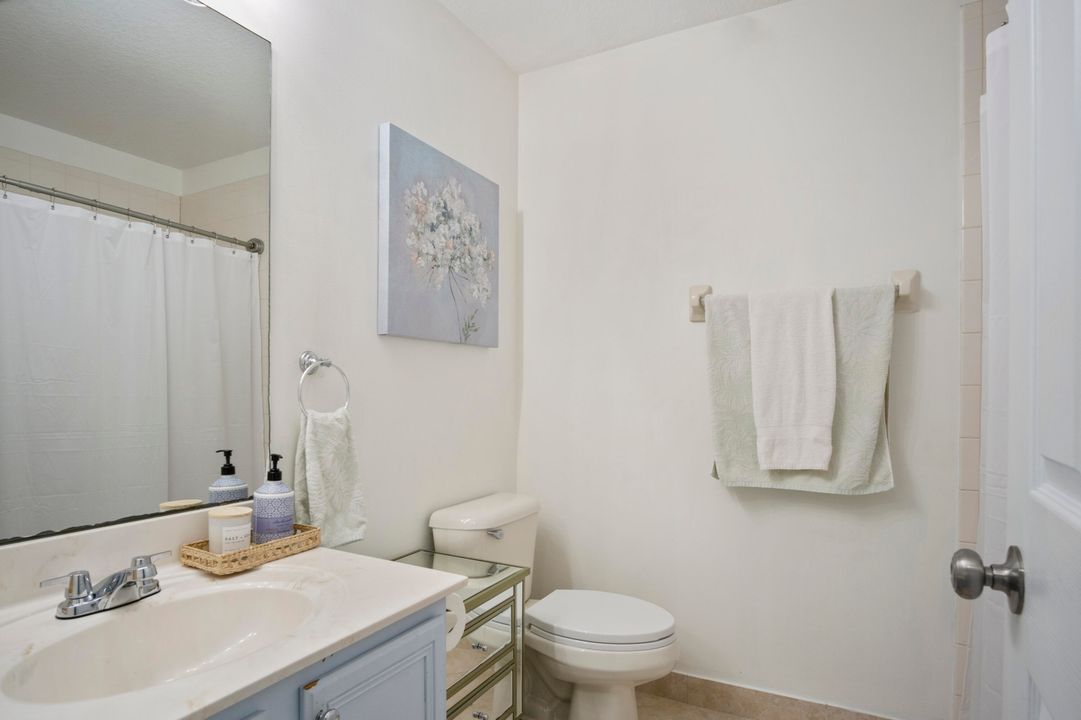 For Sale: $350,000 (4 beds, 2 baths, 1596 Square Feet)