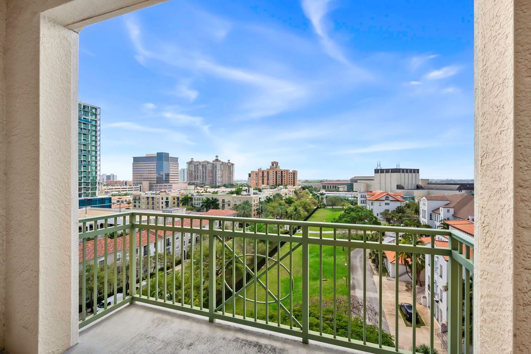 Active With Contract: $624,900 (2 beds, 2 baths, 1259 Square Feet)