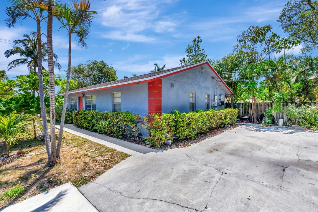For Sale: $849,000 (4 beds, 2 baths, 1430 Square Feet)