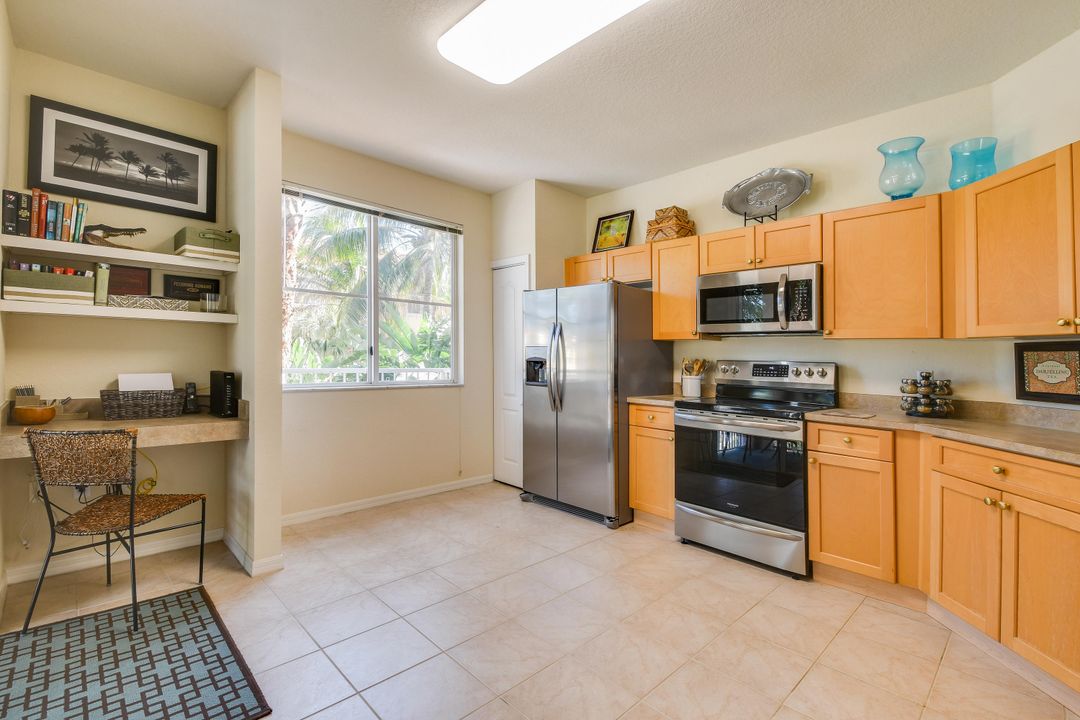 For Rent: $4,000 (2 beds, 2 baths, 1309 Square Feet)