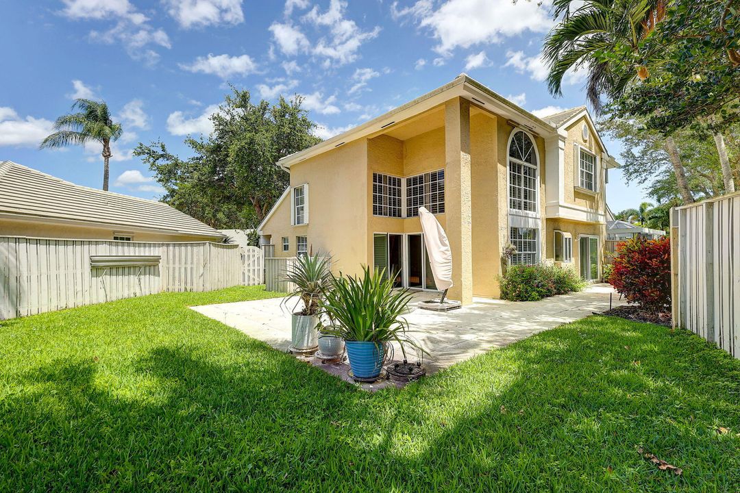 Active With Contract: $3,500 (3 beds, 2 baths, 1725 Square Feet)