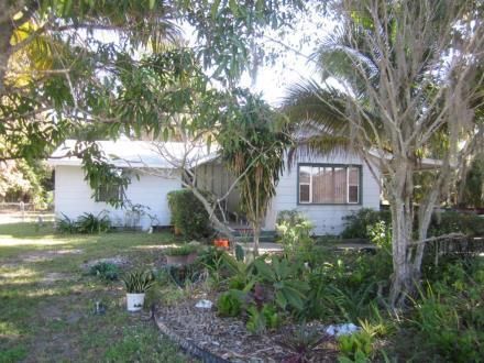 For Sale: $160,000 (3 beds, 1 baths, 1280 Square Feet)