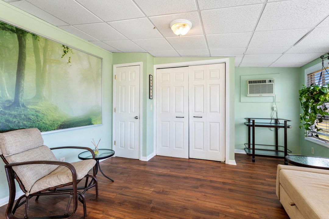 For Sale: $239,900 (2 beds, 2 baths, 1488 Square Feet)