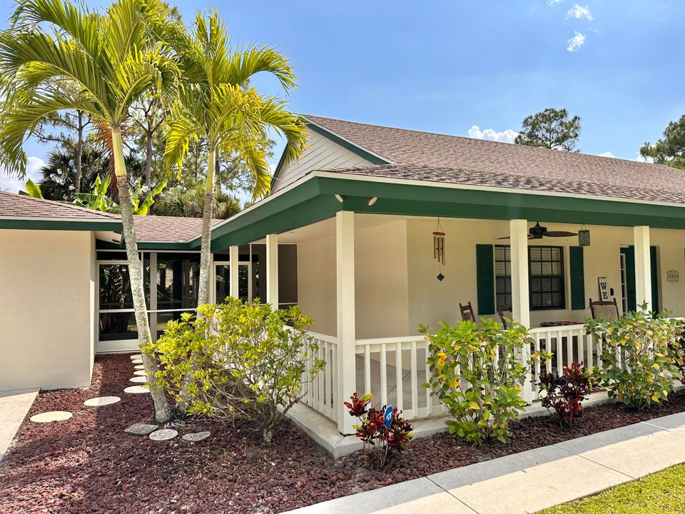 Active With Contract: $599,000 (3 beds, 2 baths, 1440 Square Feet)