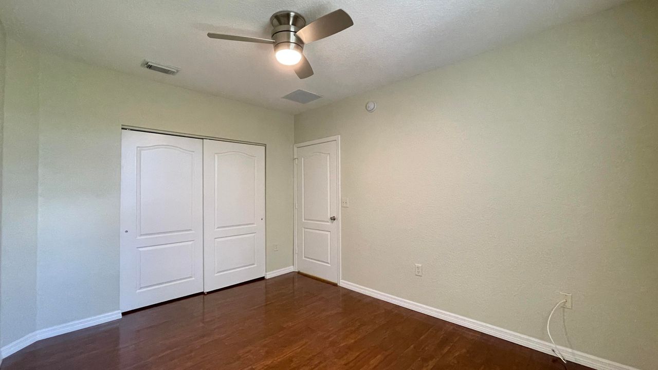 For Rent: $2,200 (3 beds, 2 baths, 1597 Square Feet)