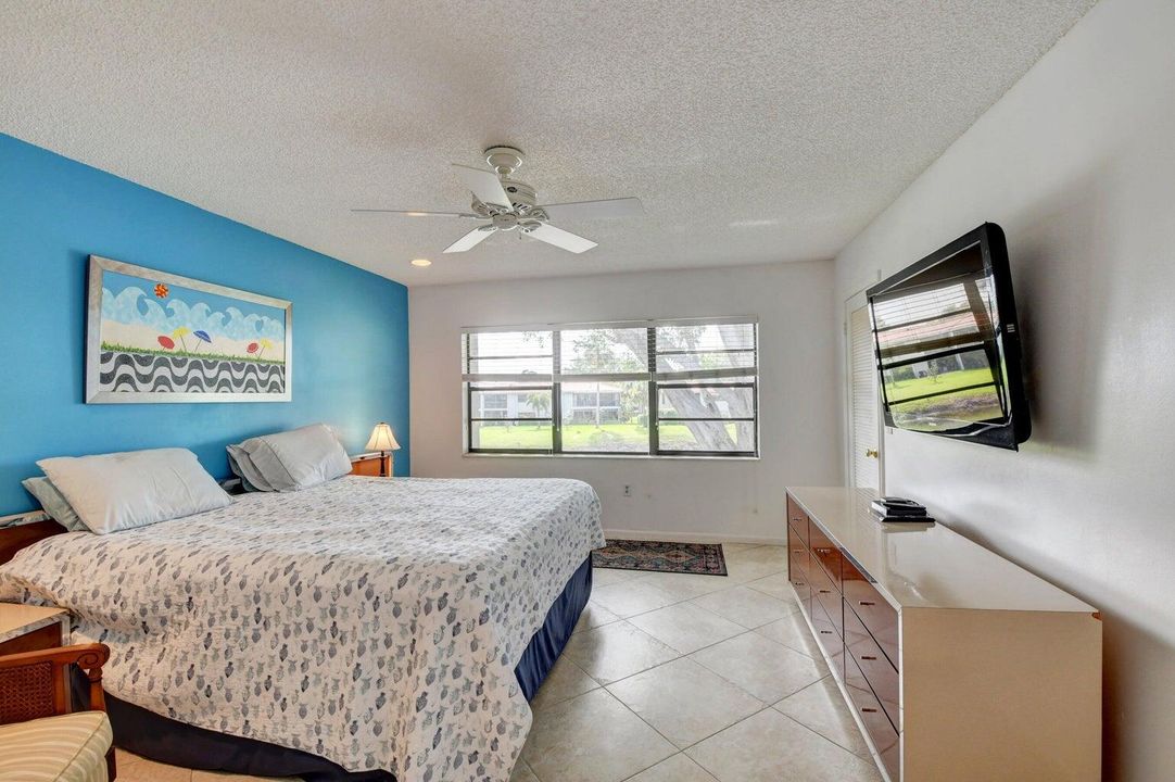 Active With Contract: $5,000 (2 beds, 2 baths, 1383 Square Feet)