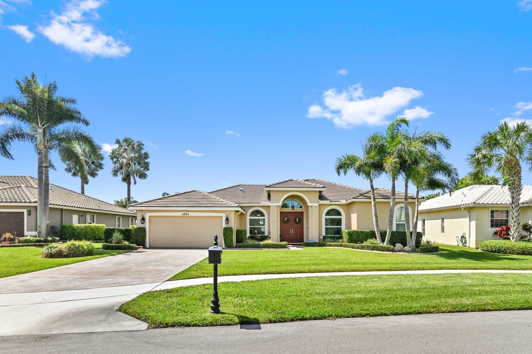 Active With Contract: $749,900 (4 beds, 2 baths, 2096 Square Feet)
