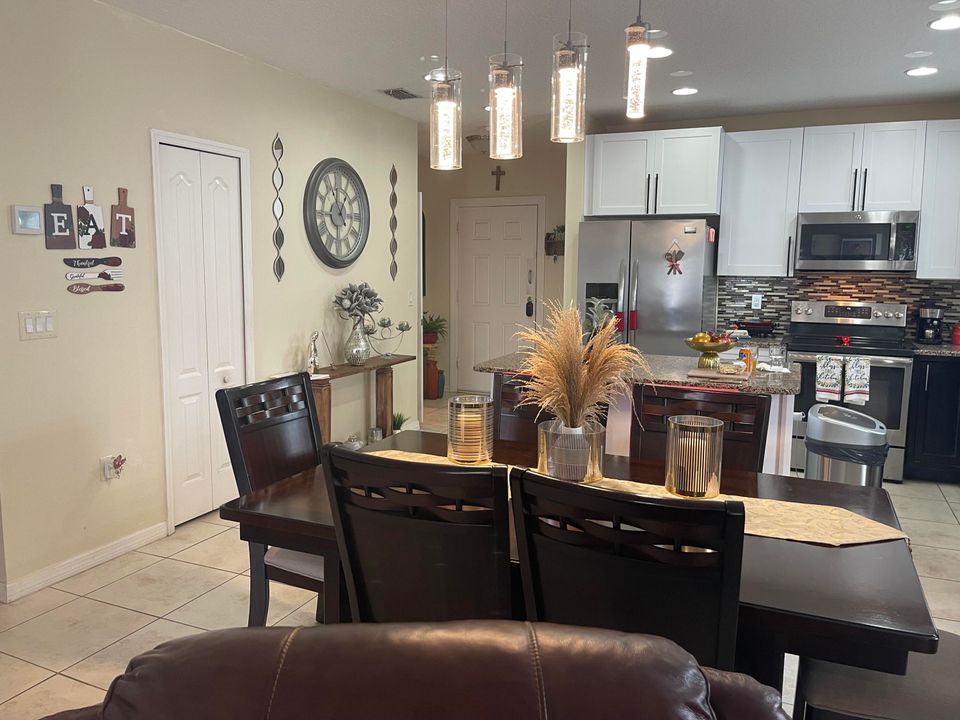 For Sale: $450,000 (4 beds, 2 baths, 1540 Square Feet)