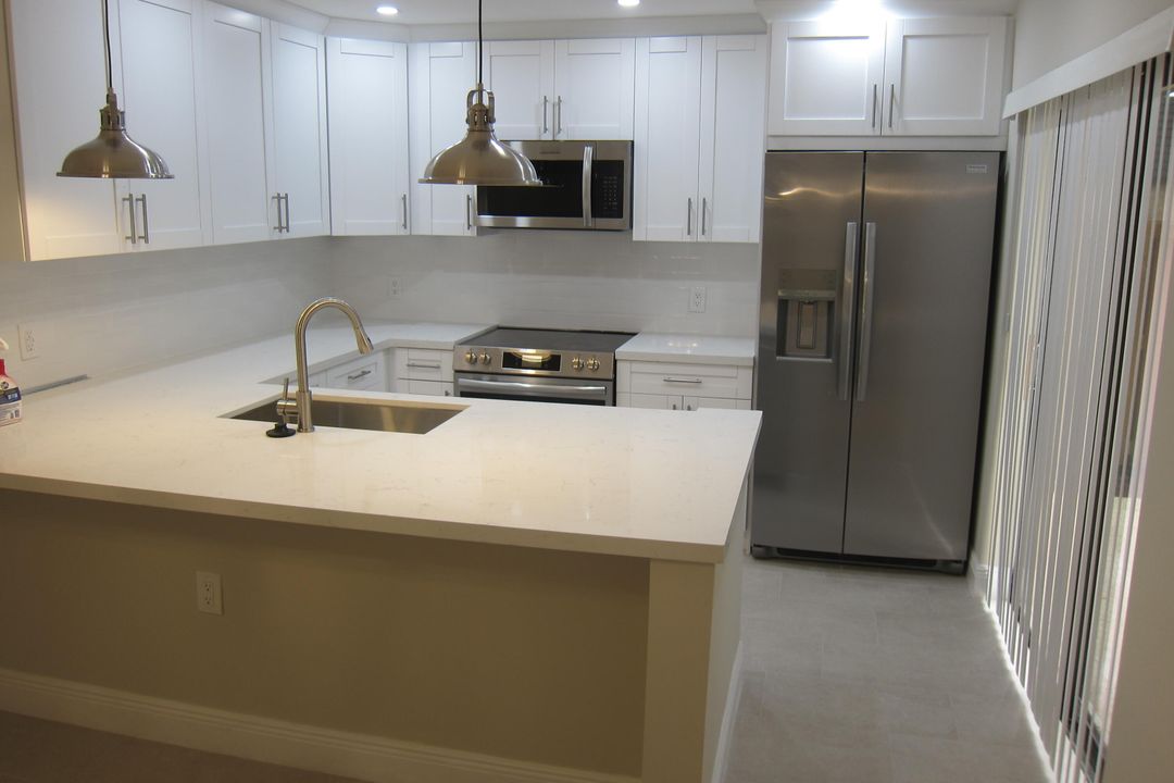 For Rent: $2,475 (2 beds, 2 baths, 1236 Square Feet)