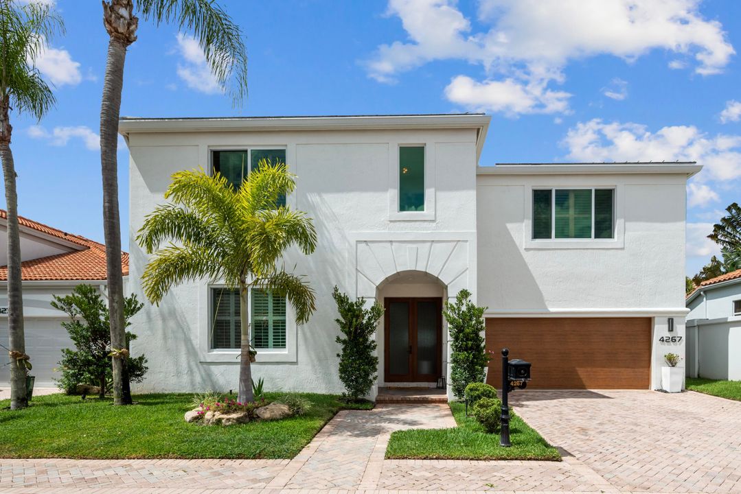 For Sale: $1,879,000 (4 beds, 4 baths, 3196 Square Feet)