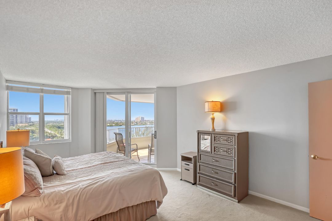 For Sale: $895,000 (2 beds, 2 baths, 1604 Square Feet)
