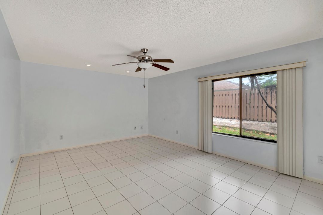 For Sale: $539,000 (2 beds, 2 baths, 2189 Square Feet)
