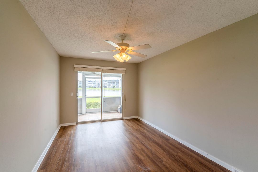 Active With Contract: $125,000 (2 beds, 1 baths, 861 Square Feet)