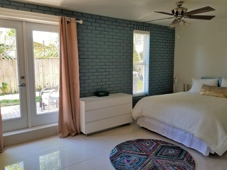 For Rent: $5,500 (2 beds, 2 baths, 1264 Square Feet)
