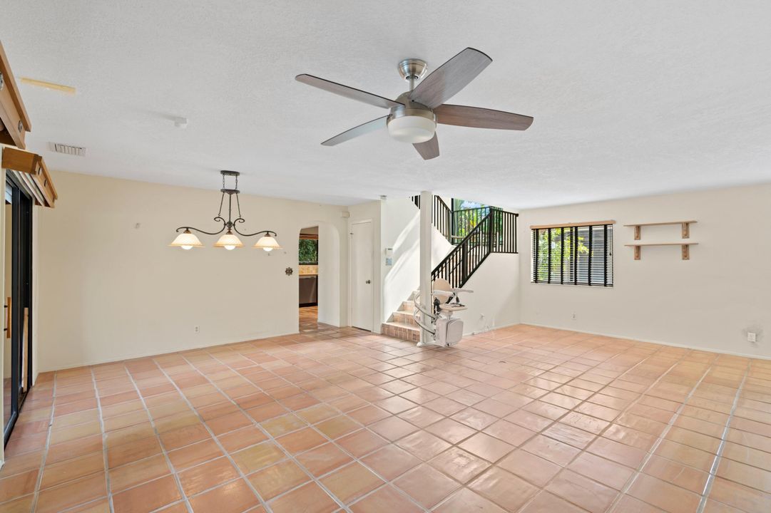 For Sale: $649,900 (3 beds, 2 baths, 1912 Square Feet)