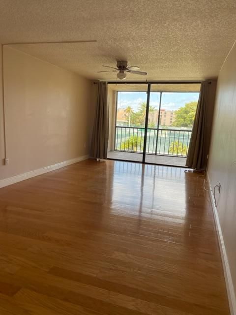 For Rent: $2,000 (1 beds, 1 baths, 758 Square Feet)