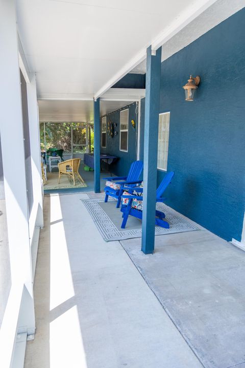 For Sale: $509,500 (2 beds, 2 baths, 1698 Square Feet)