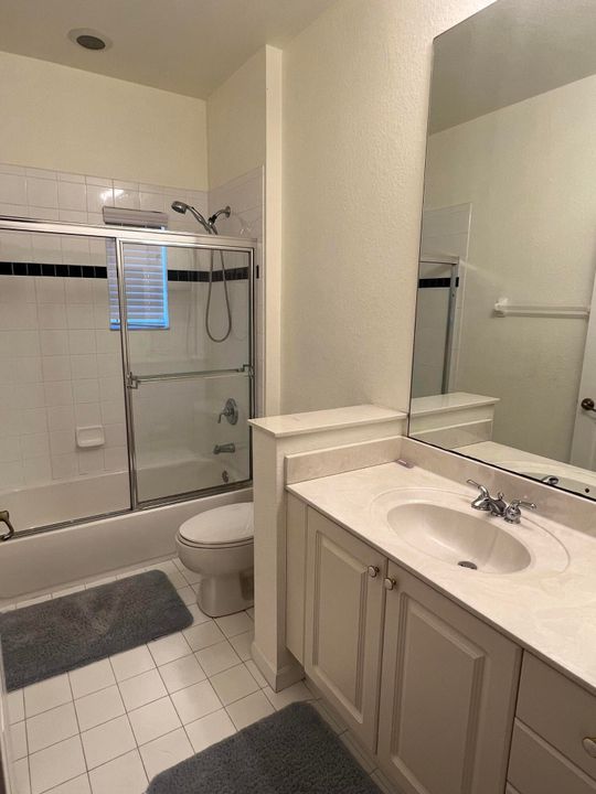 For Rent: $3,000 (2 beds, 2 baths, 1600 Square Feet)