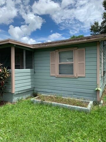 Active With Contract: $129,900 (2 beds, 1 baths, 768 Square Feet)