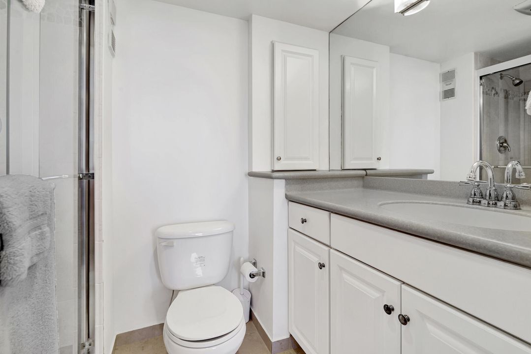 Active With Contract: $7,000 (2 beds, 2 baths, 1050 Square Feet)