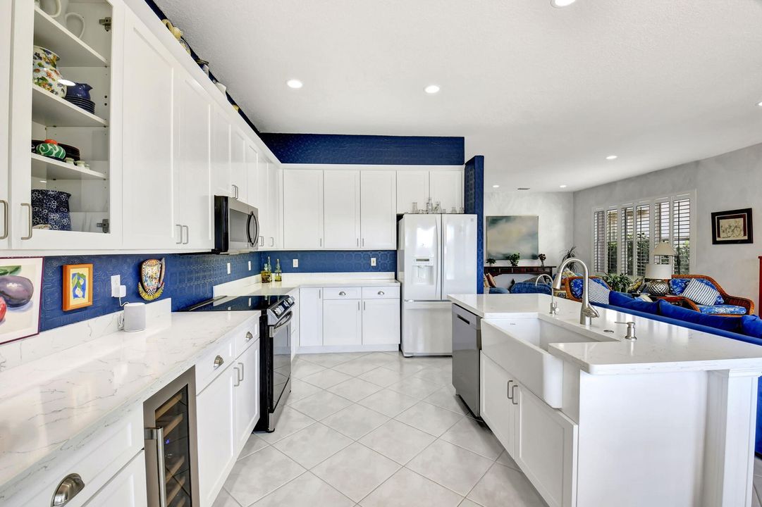 Active With Contract: $675,000 (3 beds, 2 baths, 2099 Square Feet)