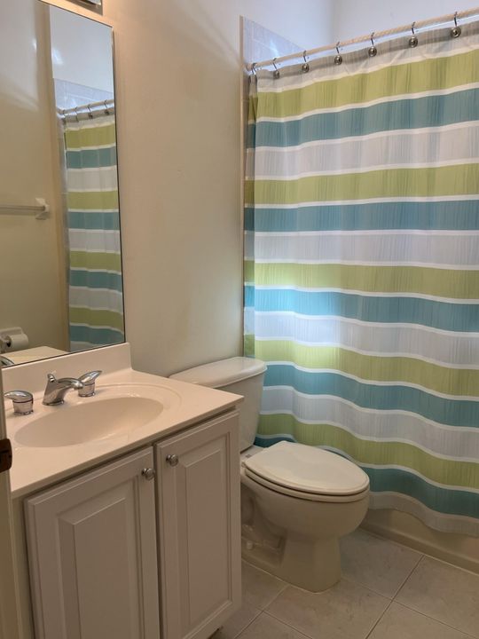 For Rent: $2,700 (3 beds, 2 baths, 1577 Square Feet)