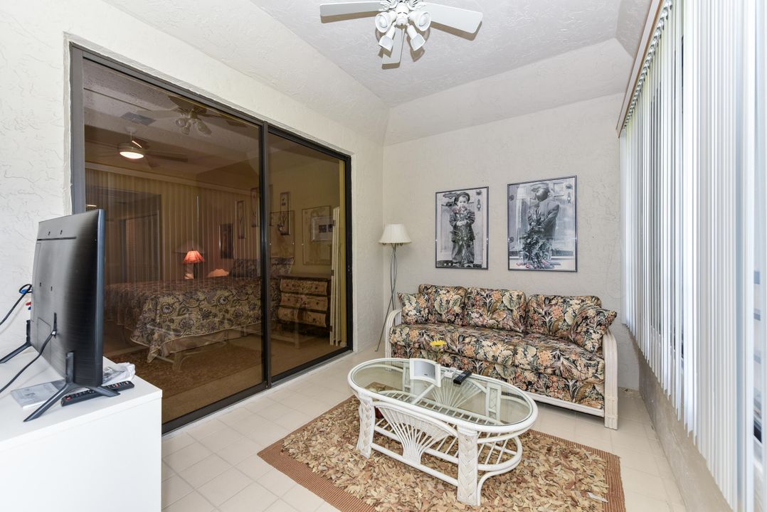 Active With Contract: $259,000 (1 beds, 1 baths, 1089 Square Feet)