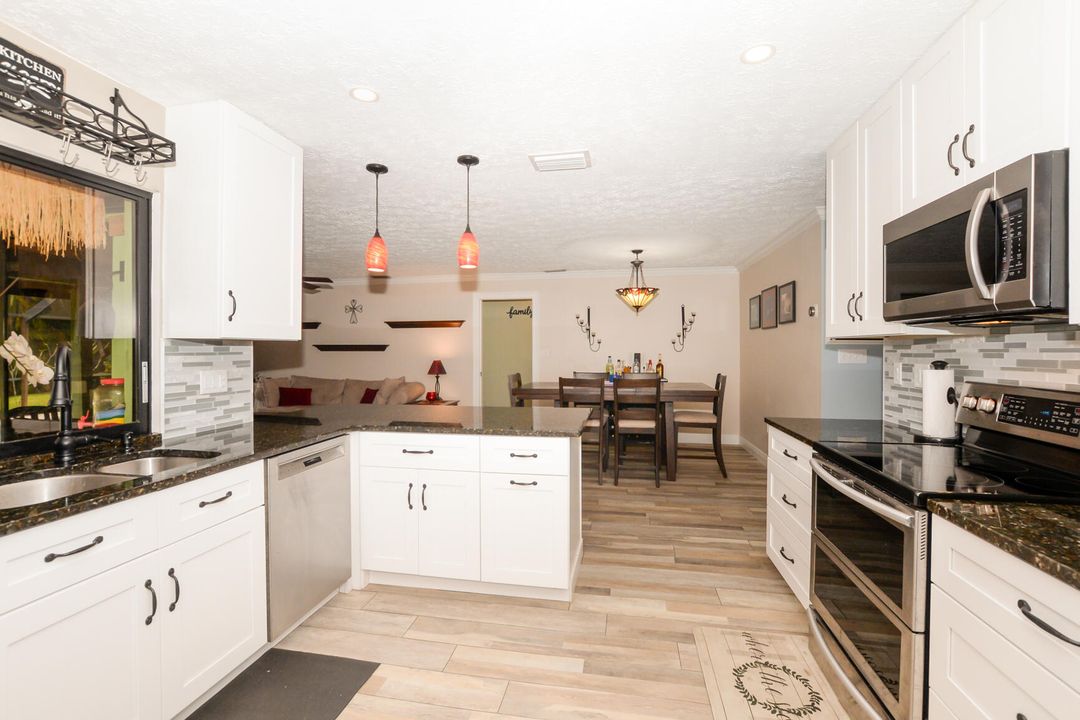 For Sale: $575,000 (3 beds, 2 baths, 2164 Square Feet)