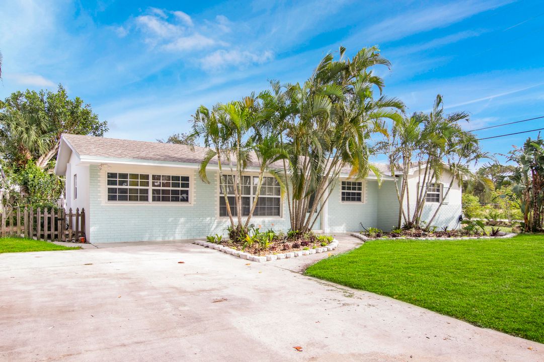 For Sale: $629,500 (4 beds, 2 baths, 1742 Square Feet)