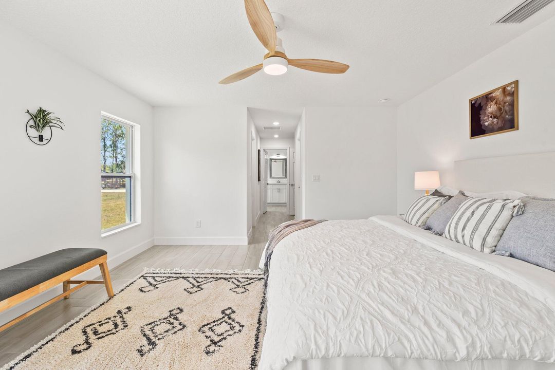 For Sale: $389,000 (3 beds, 2 baths, 1949 Square Feet)