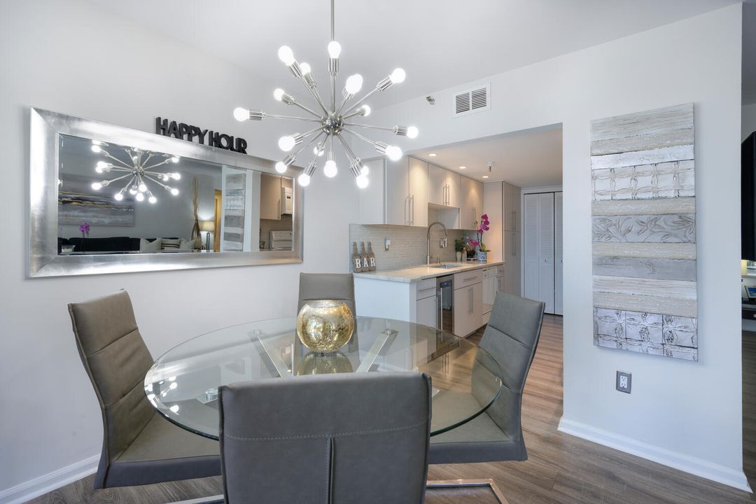 For Sale: $423,800 (2 beds, 2 baths, 1315 Square Feet)