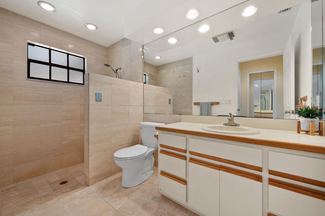 合同活跃: $589,000 (3 贝兹, 2 浴室, 1660 平方英尺)