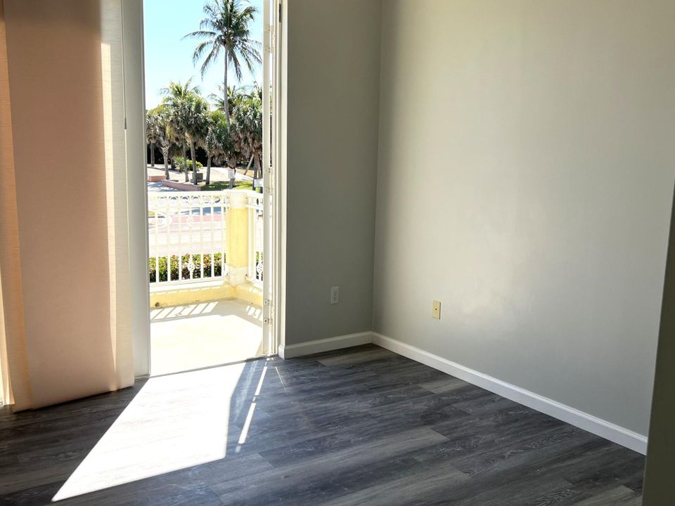 For Rent: $4,000 (3 beds, 3 baths, 2201 Square Feet)