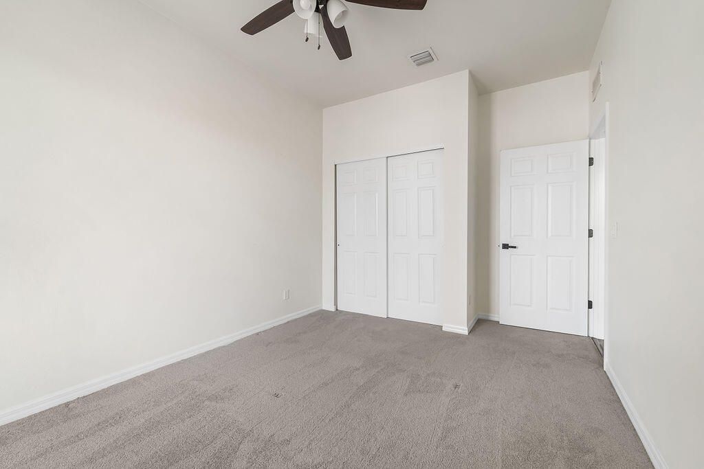 Active With Contract: $3,800 (3 beds, 2 baths, 1533 Square Feet)