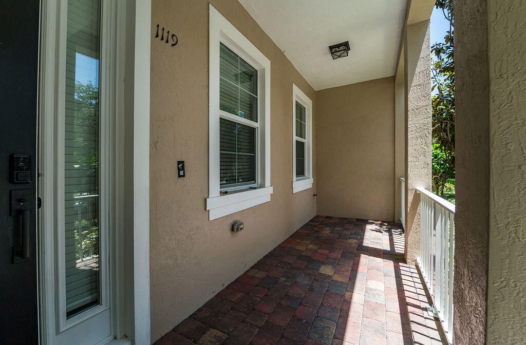 Active With Contract: $3,800 (3 beds, 2 baths, 1533 Square Feet)