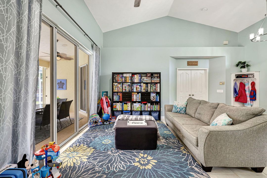 Active With Contract: $820,000 (3 beds, 2 baths, 2376 Square Feet)