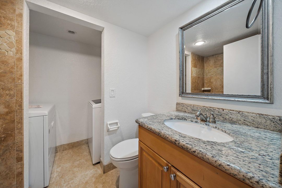 For Sale: $299,999 (2 beds, 2 baths, 1232 Square Feet)