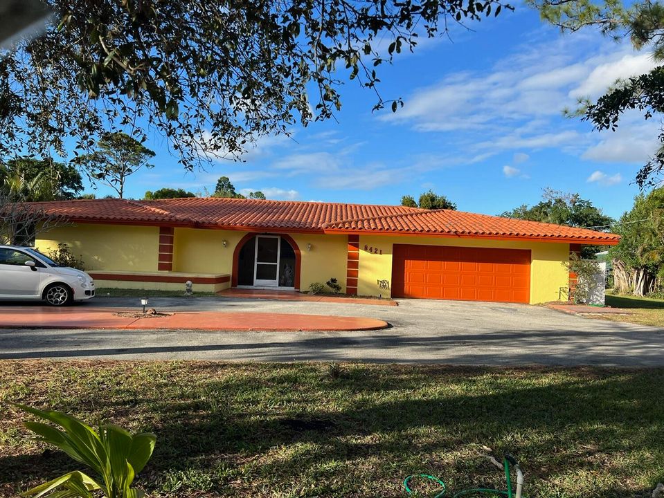 Recently Sold: $1,000,000 (3 beds, 2 baths, 3054 Square Feet)